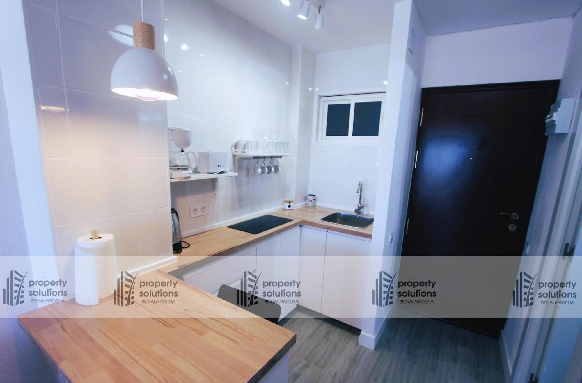 714 Iris Apartamento - Vista Al Mar - Cerca De Tren, Restaurantes, Tiendas - Playa A 10 Min Caminando เบนัลมาเดนา ภายนอก รูปภาพ