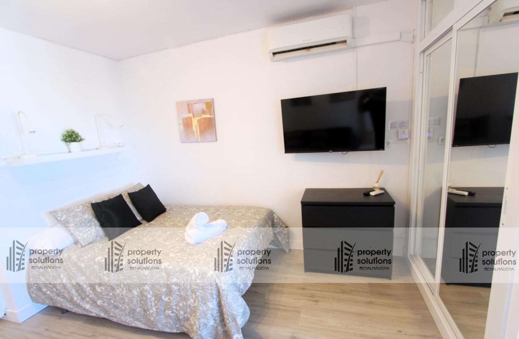 714 Iris Apartamento - Vista Al Mar - Cerca De Tren, Restaurantes, Tiendas - Playa A 10 Min Caminando เบนัลมาเดนา ภายนอก รูปภาพ